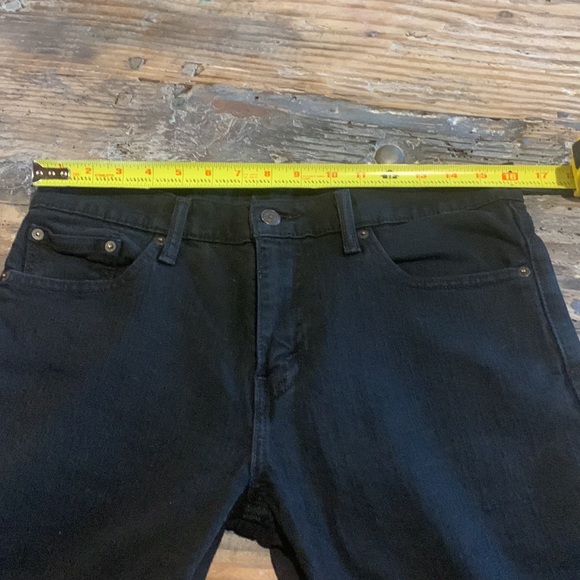 Levi’s 511 Black 32/30 skinny jeans, tight fit. Good condition. - Picture 3 of 7
